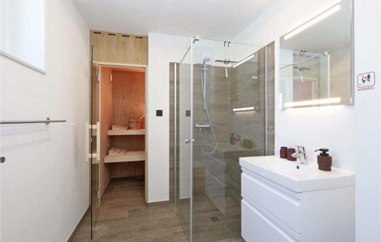 Amazing Home In Lembruch-Duemmer See With Sauna Exterior foto